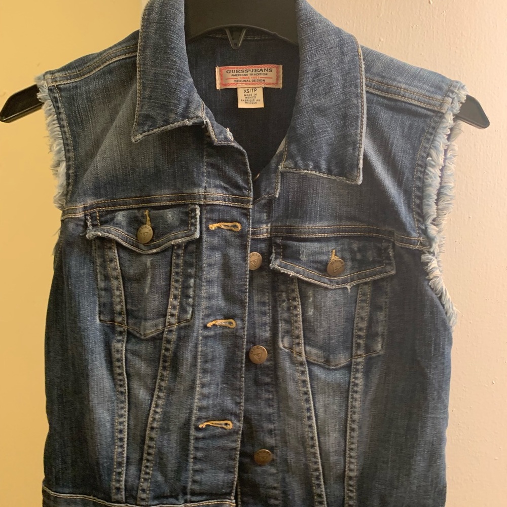 Guess crop jean cut off sleeve jacket